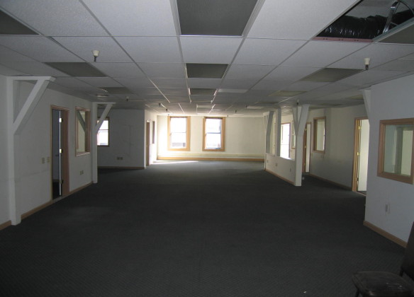 GRID-1A-570-TENTH-STREET-SUITE-1-BEFORE-292x210@2x (1)